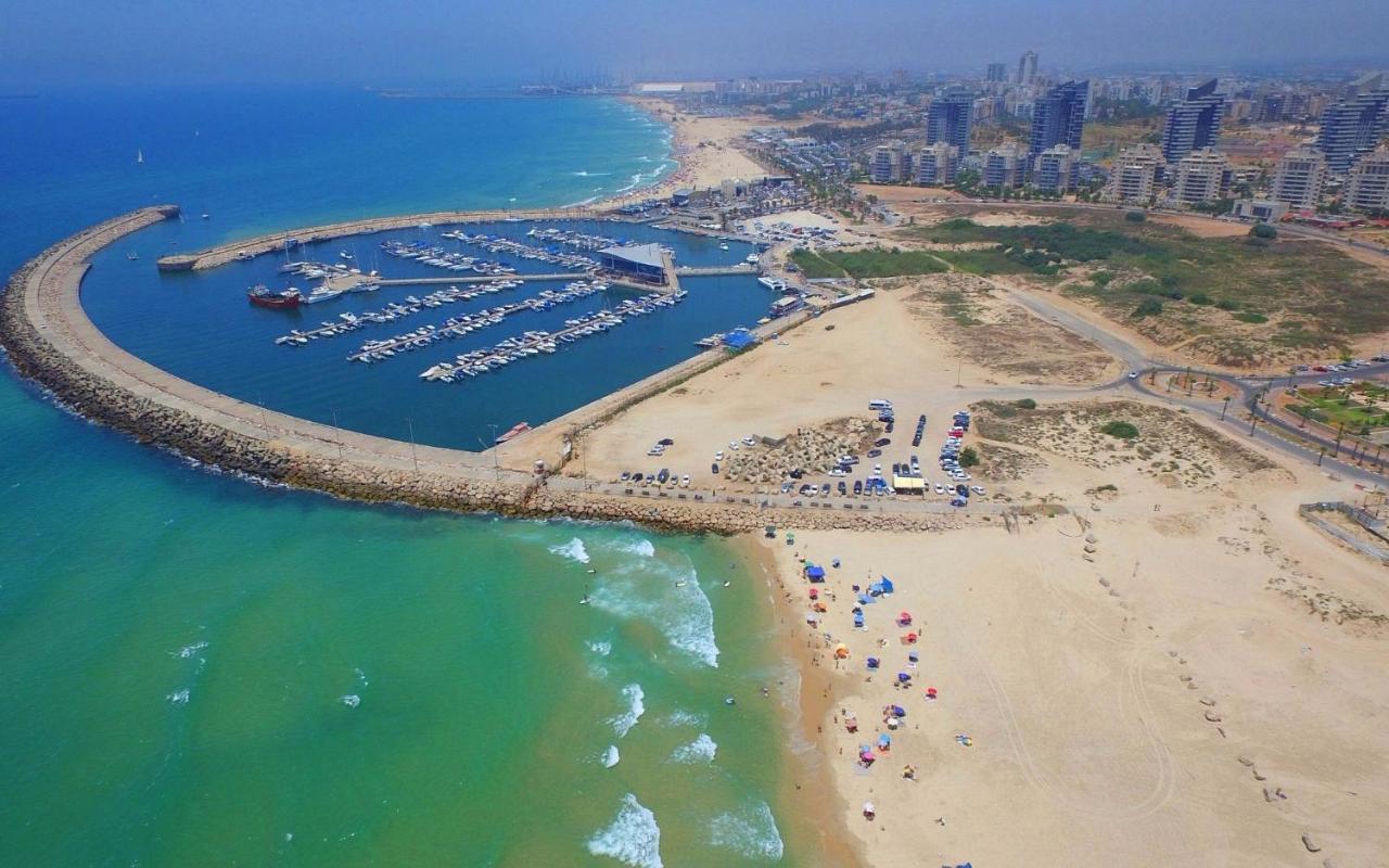 Ashdod City Center 2-Rooms Apartment, 15Min Walk To The Beach Exterior photo